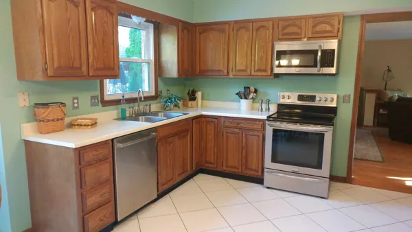 Kitchen Cabinet Painting in West Chester - Before Refinishing